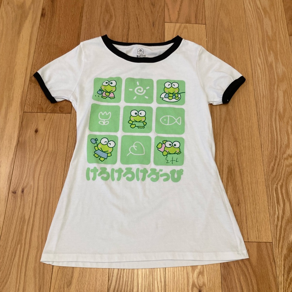 Keroppi T-Shirt Ringer Tee Small Sanrio Bioworld 2022 Fitted Cute Squares Frog